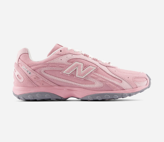 New Balance 204L Soft Pink