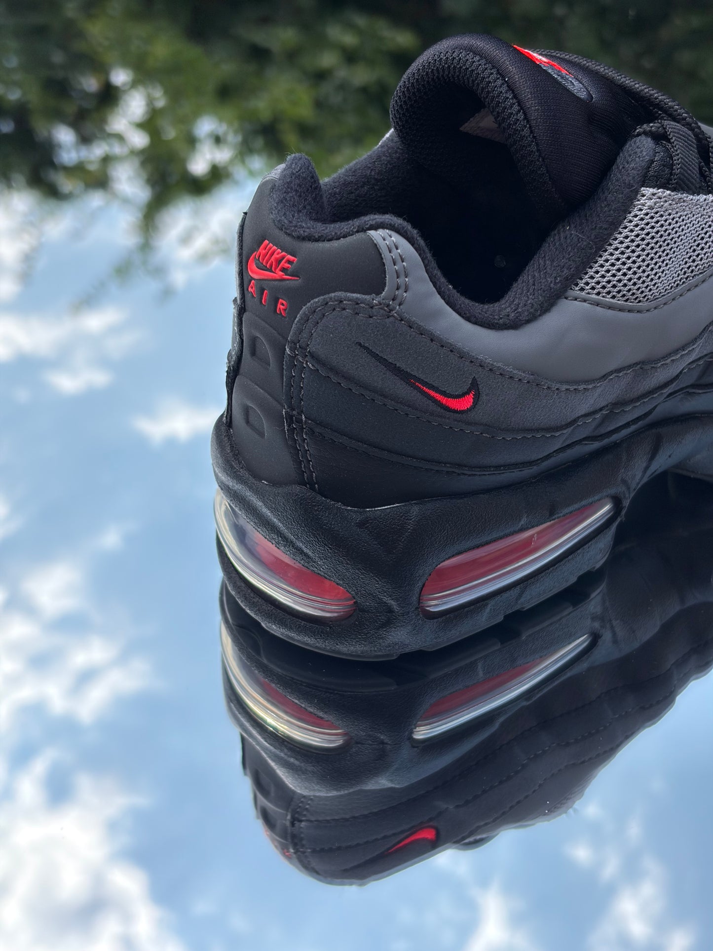 Nike Air Max 95 Black Bright Crimson - Taille 38