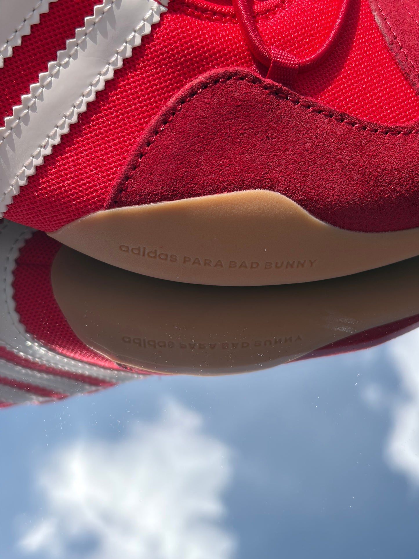 Adidas Ballerina Vivid Red X Bad Bunny - Taille 39,5