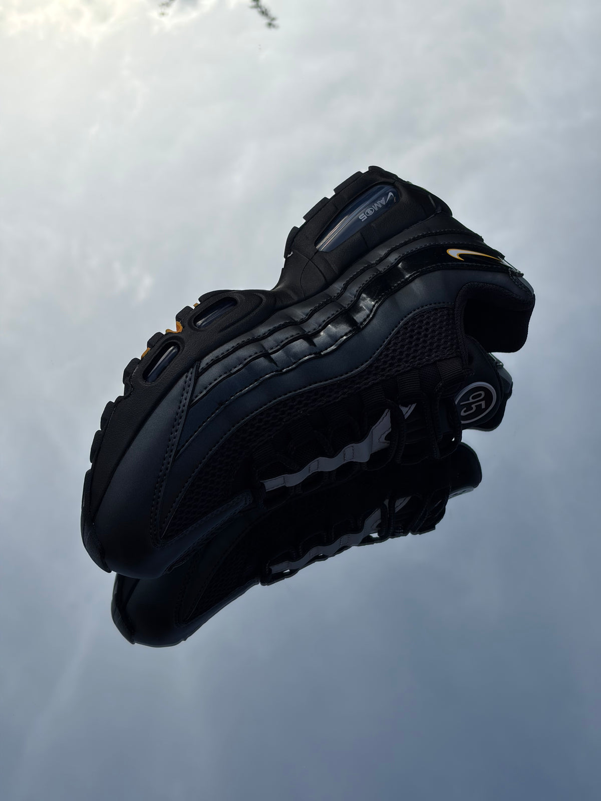 Nike Air Max 95 Big Bubble SE Total 90 Black White University Gold - Taille 40