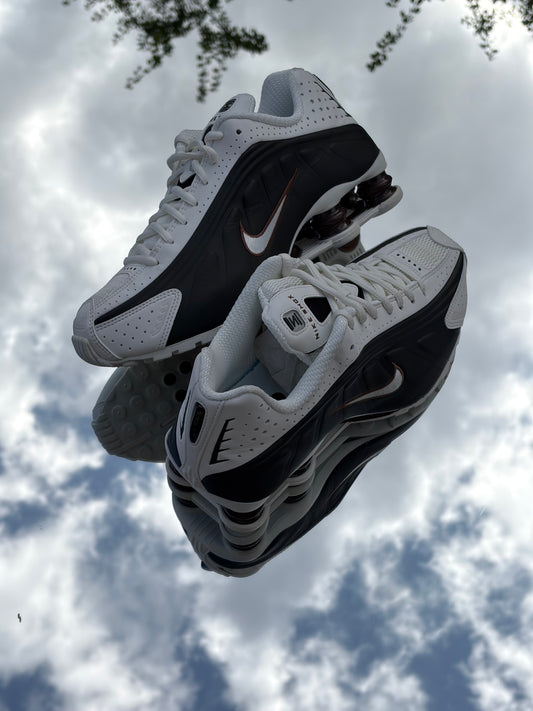 Nike Shox R4 Sail Black Fauna Brown - Taille 38,5