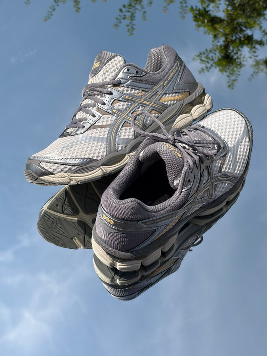 Asics Gel-Cumulus 16 Cream Clay Grey - Taille 42,5