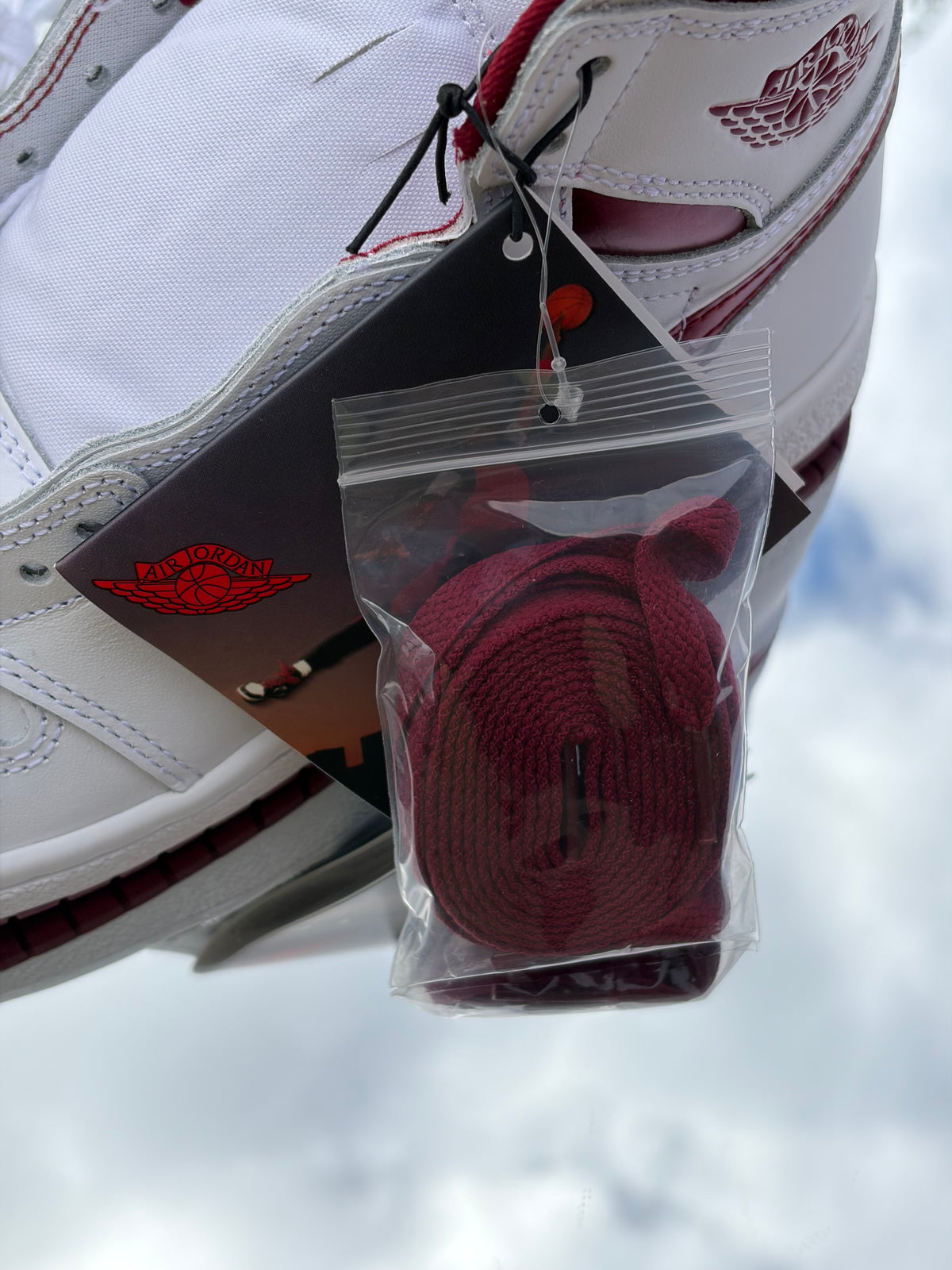 Air Jordan 1 High Retro OG ‘85 Metallic Burgundy White Team Red - Taille 40