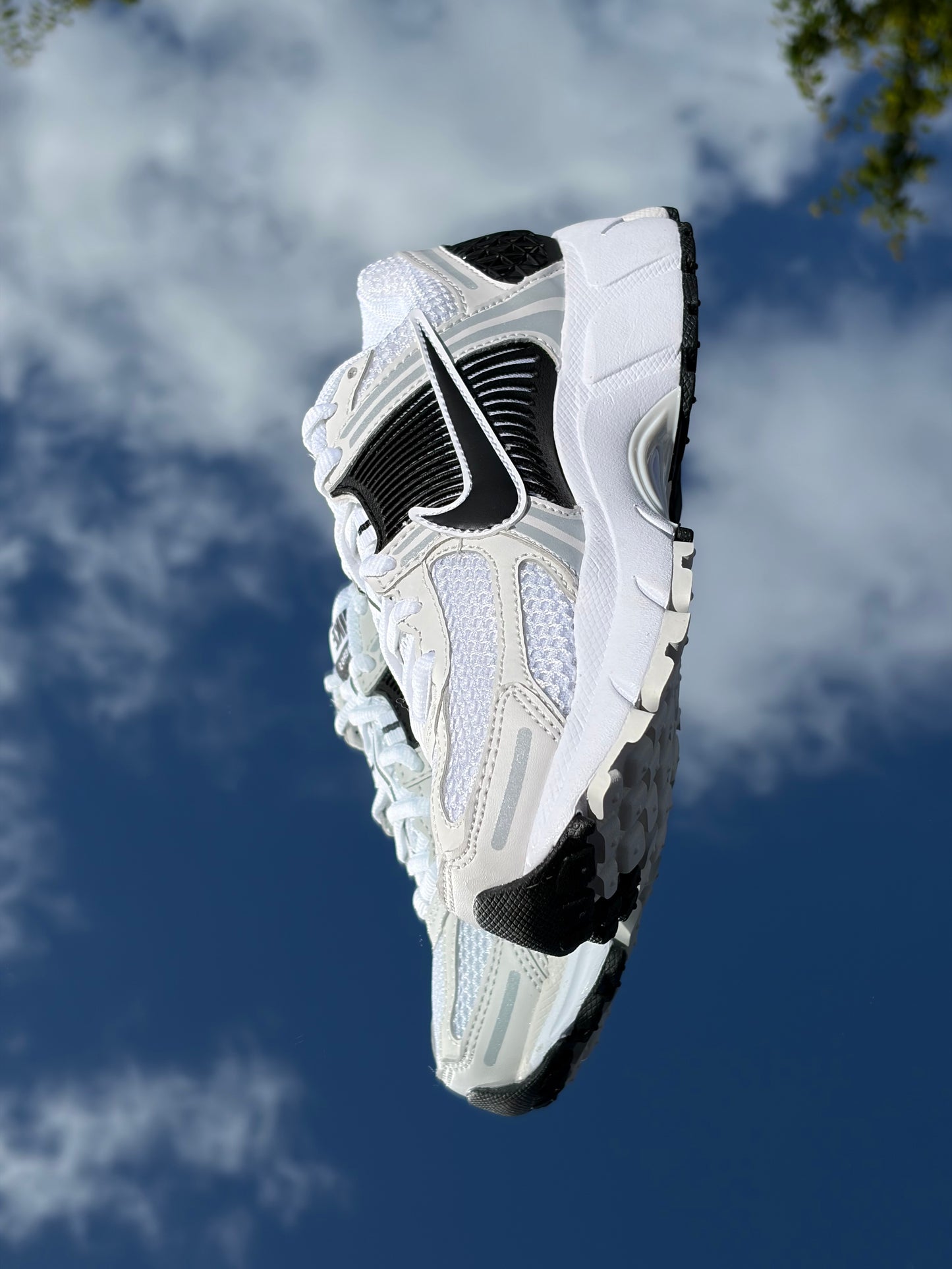 Nike Zoom Vomero 5 White Black - Taille 35,5