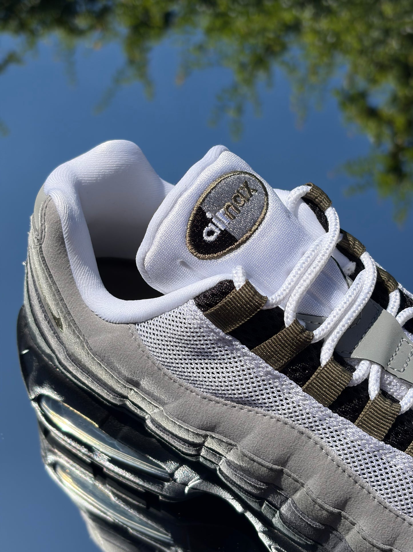 Nike Air Max 95 Medium Olive - Taille 42,5