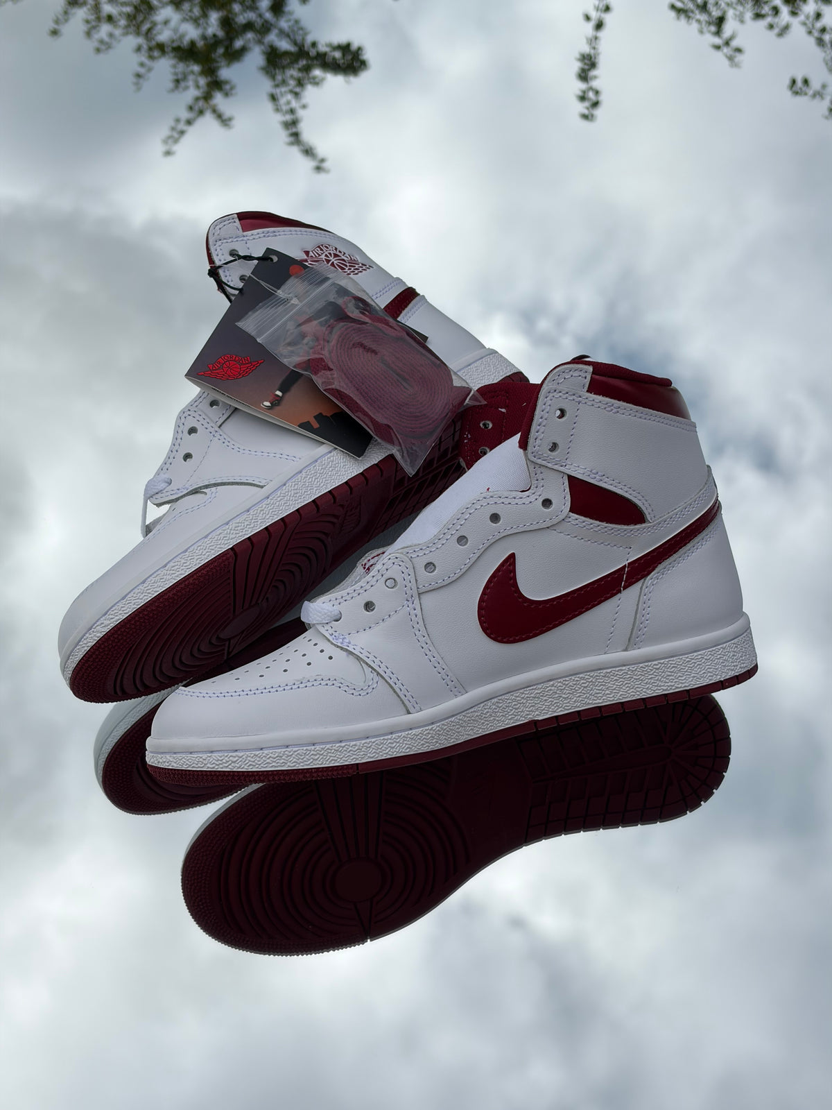 Air Jordan 1 High Retro OG ‘85 Metallic Burgundy White Team Red - Taille 40