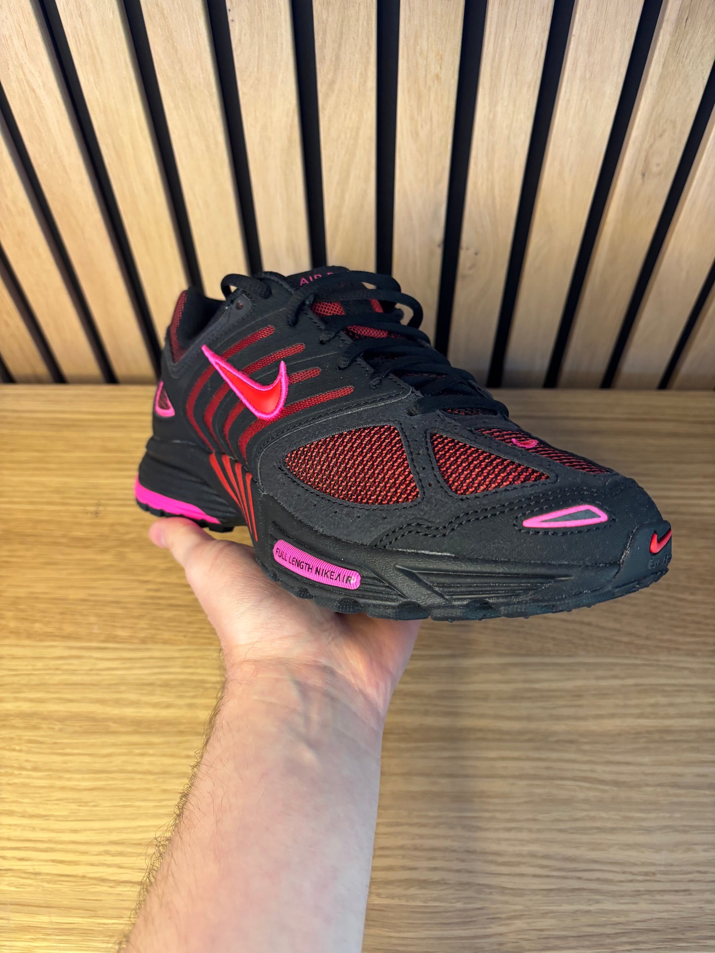 Nike Air Pegasus 2k5 Black Fire Red (Taille 40)