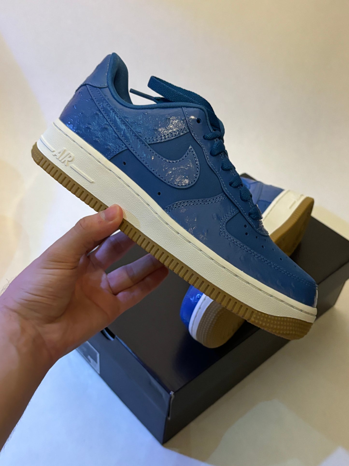 Nike Air Force 1 LX Blue Ostrich (Taille 38)