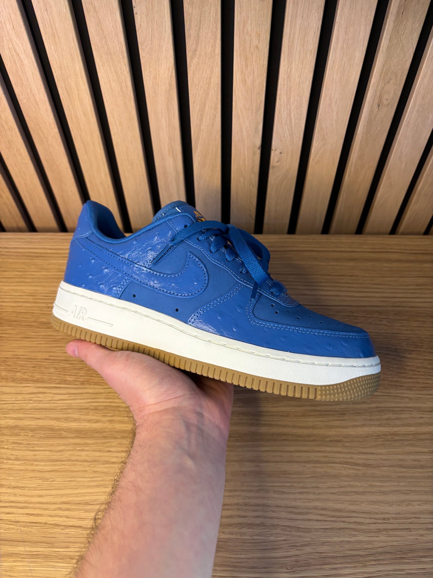 Nike Air Force 1 LX Blue Ostrich (Taille 38)