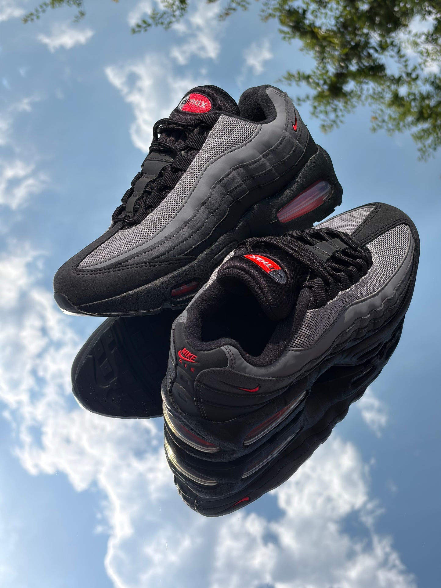 Nike Air Max 95 Black Bright Crimson - Taille 38
