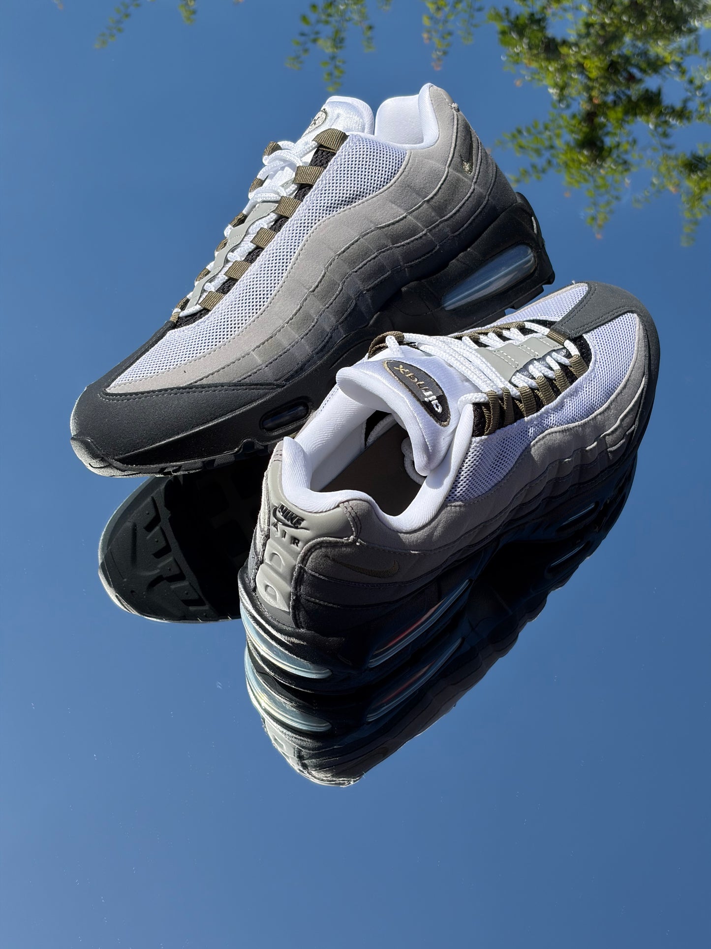 Nike Air Max 95 Medium Olive - Taille 42,5