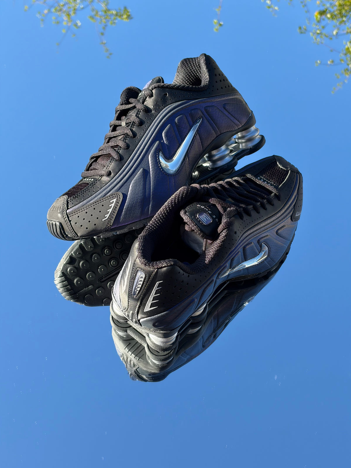 Nike Shox R4 Jewel QS Black Metallic Silver Purple Dynasty - Taille 38,5