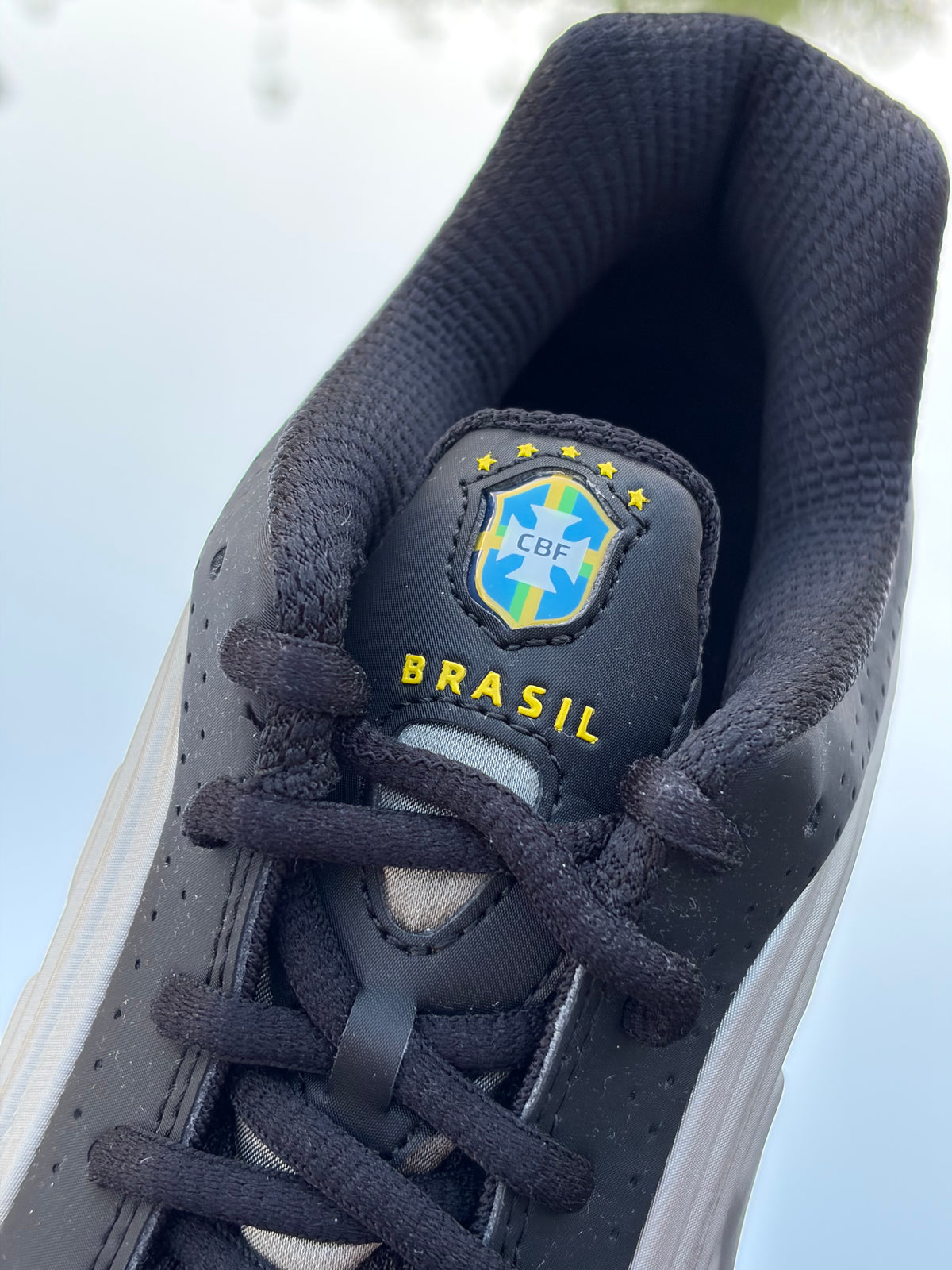 Nike Shox R4 Brazil Black Canary Metallic Pewter - Taille 42