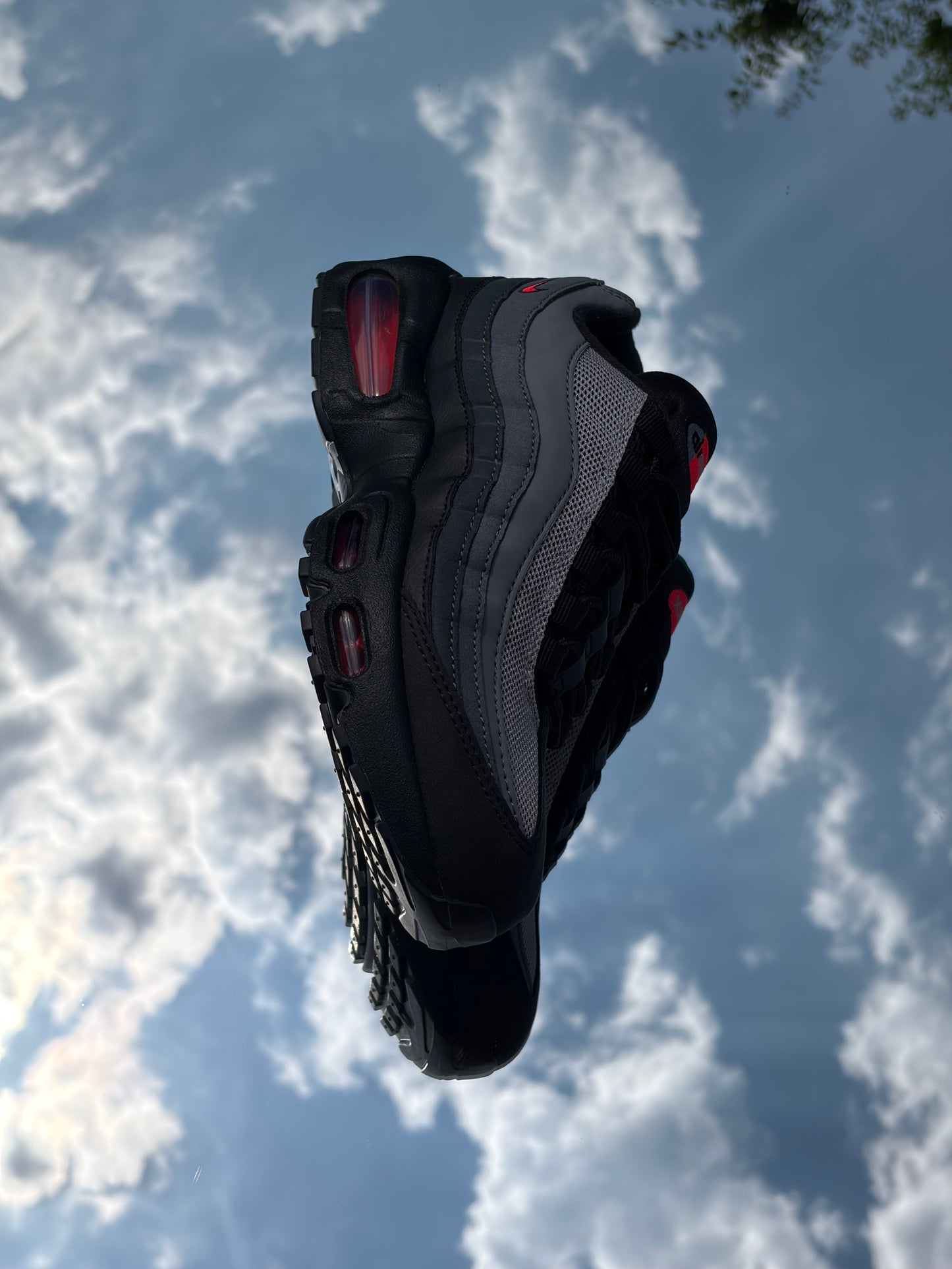 Nike Air Max 95 Black Bright Crimson - Taille 38
