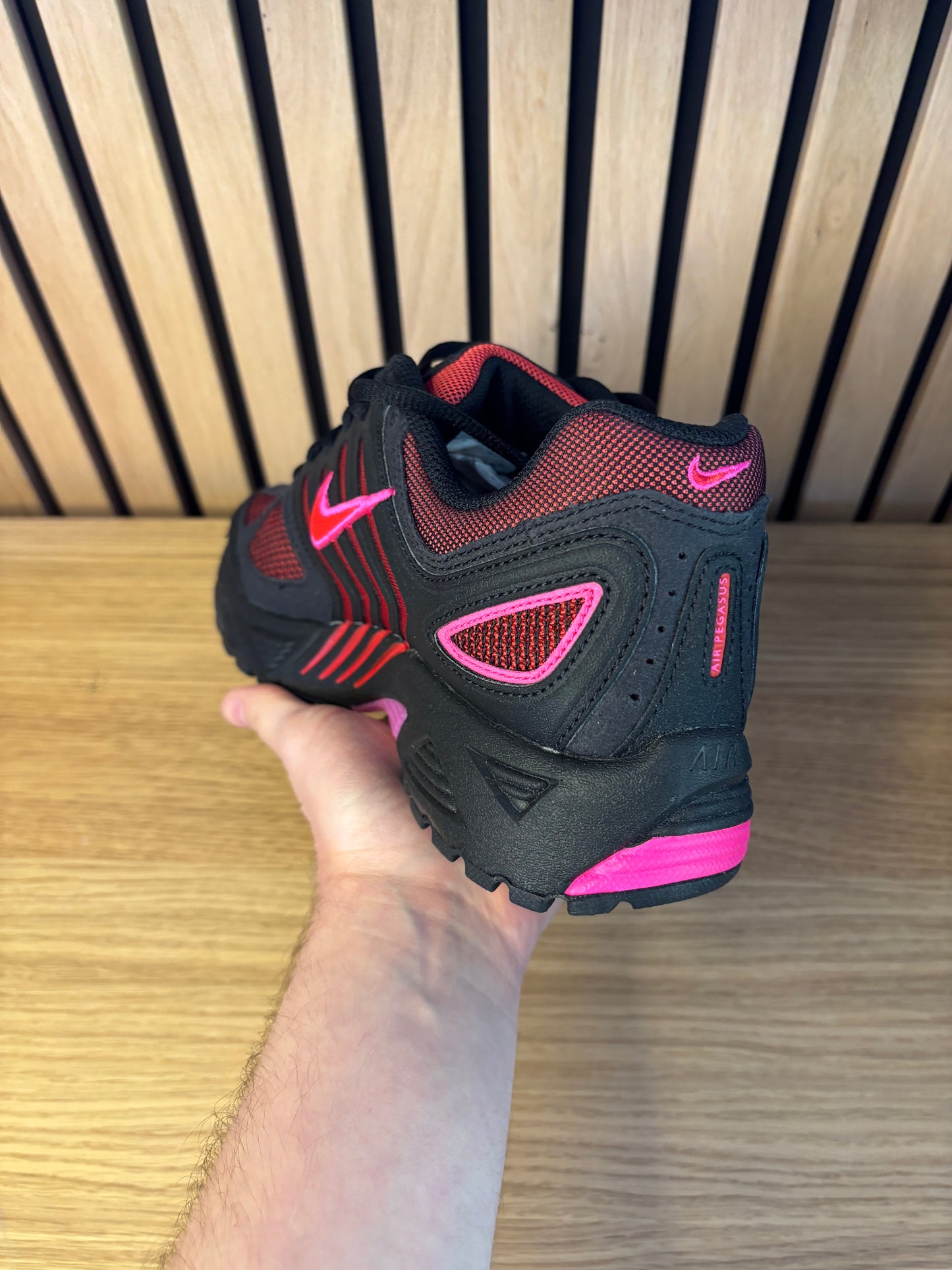 Nike Air Pegasus 2k5 Black Fire Red (Taille 40)