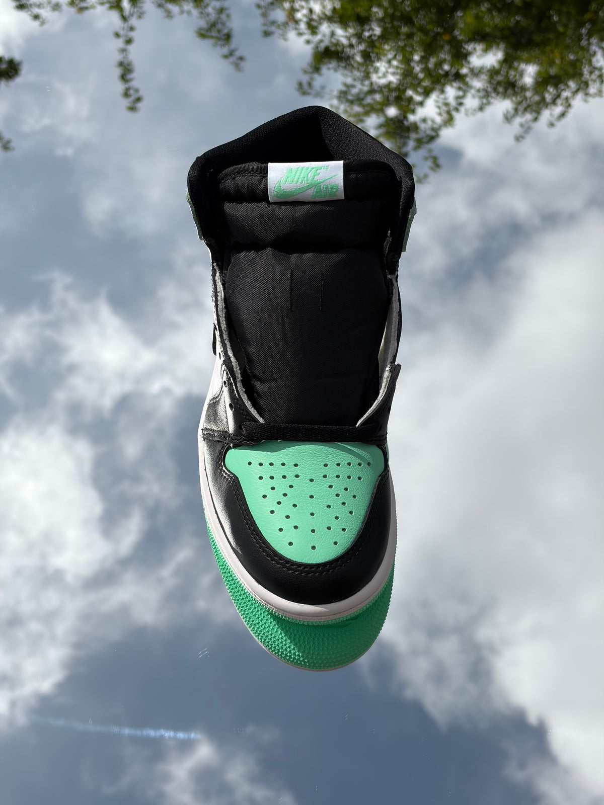 Air Jordan 1 High Retro OG White Black Green Glow - Taille 38
