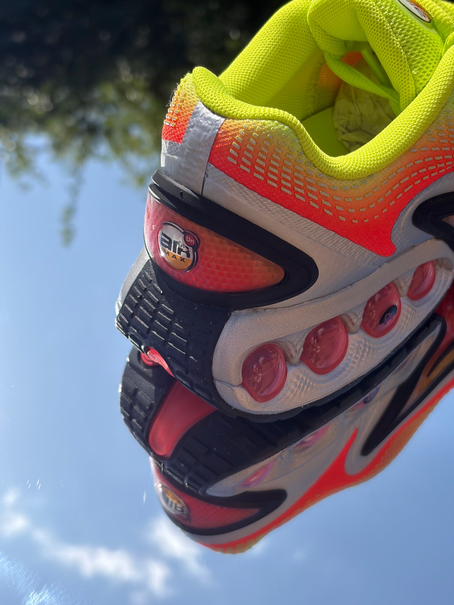 Nike Air Max DN SE Cyber Black Bright Crimson - Taille 39