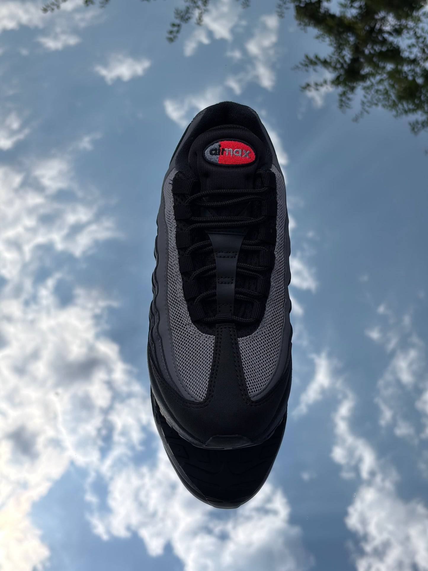 Nike Air Max 95 Black Bright Crimson - Taille 38