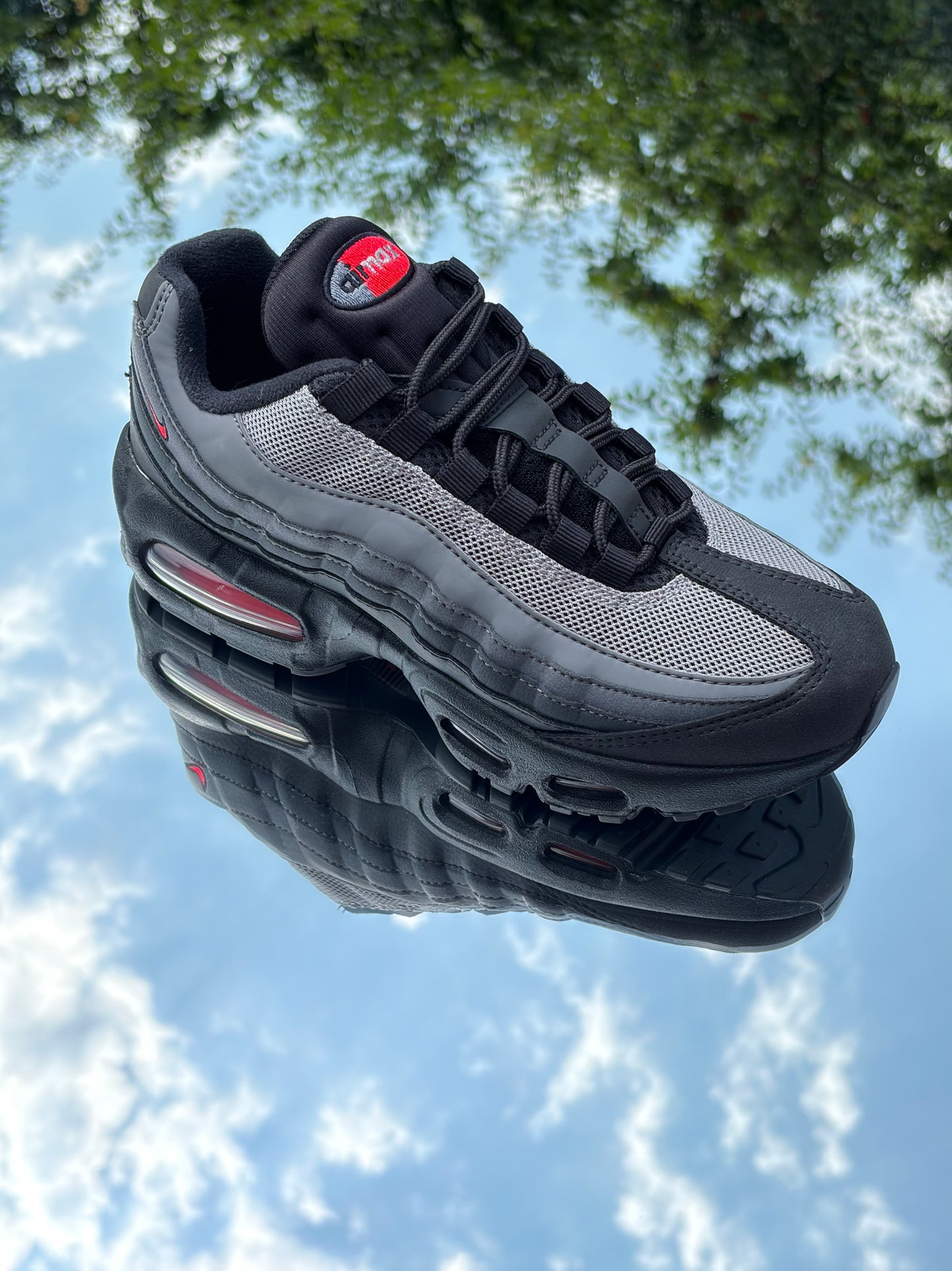 Nike Air Max 95 Black Bright Crimson - Taille 38