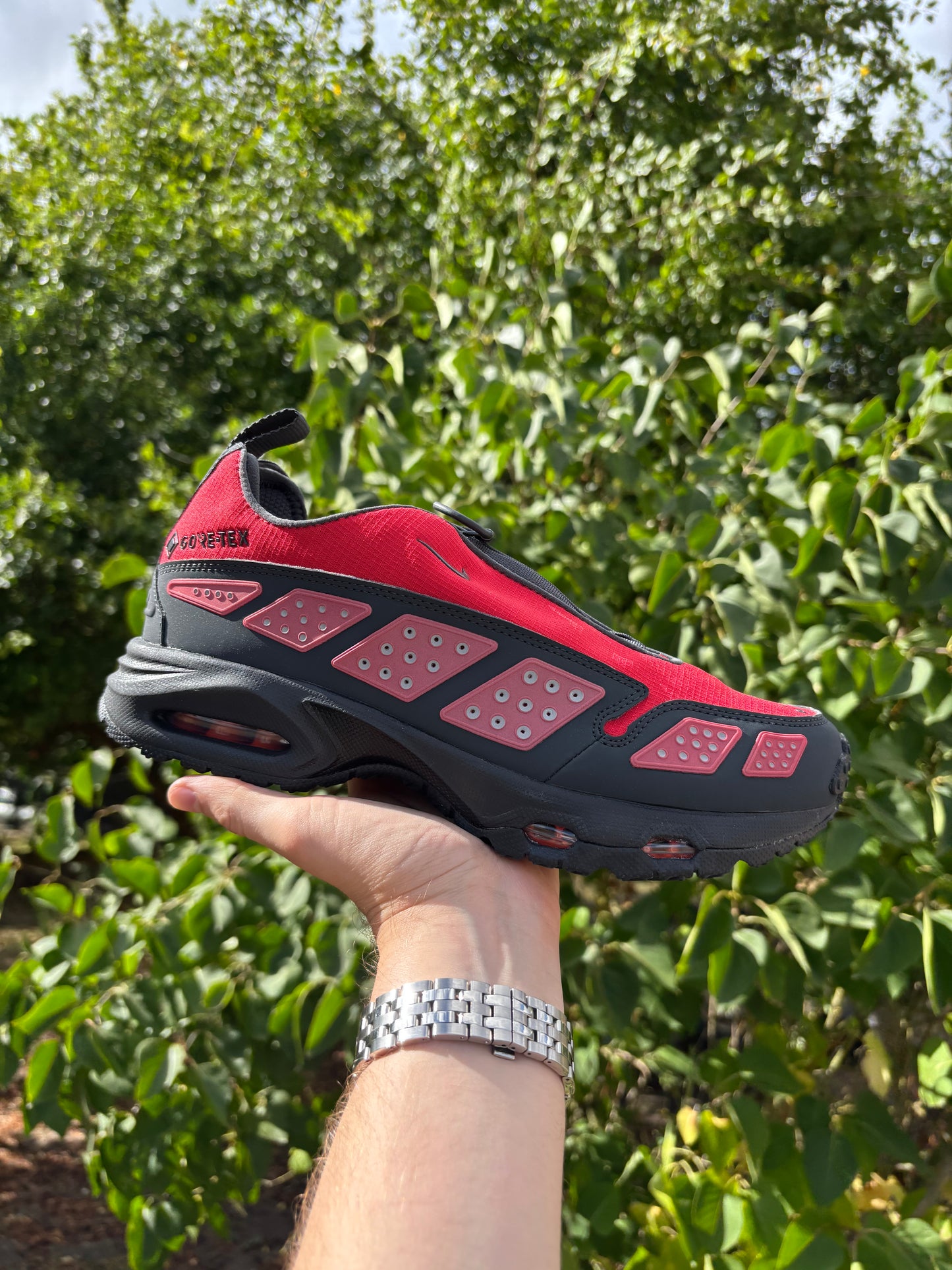 Nike Air Max Sunder Gore-Tex Hyper Crimson - 40,5