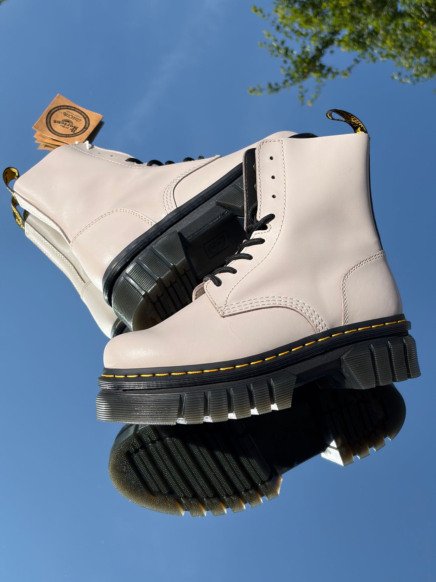 Dr Martens Audrick 8-Eye Boot Vintage Taupe - Taille 41