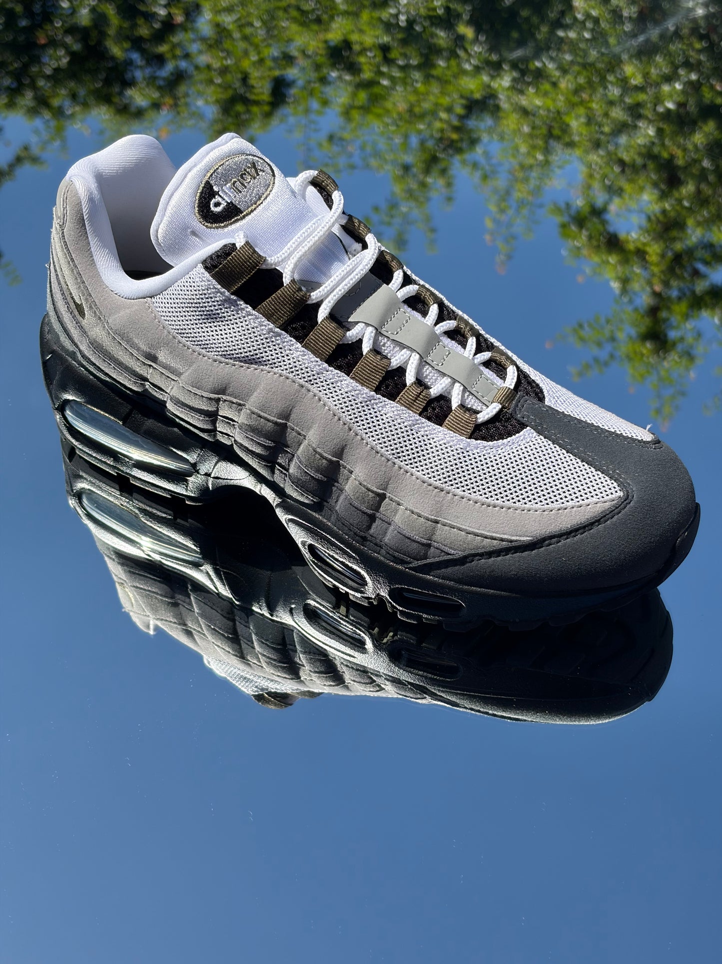 Nike Air Max 95 Medium Olive - Taille 42,5