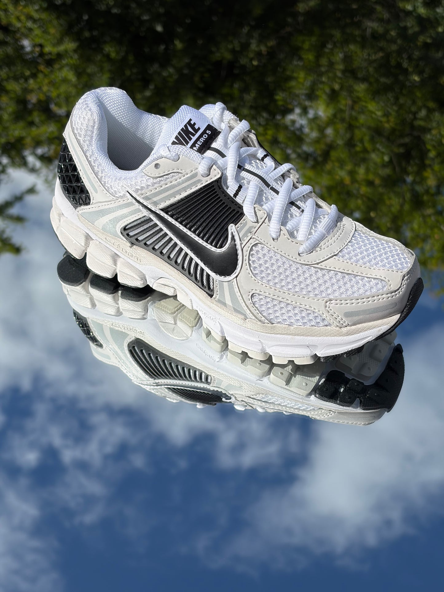 Nike Zoom Vomero 5 White Black - Taille 35,5