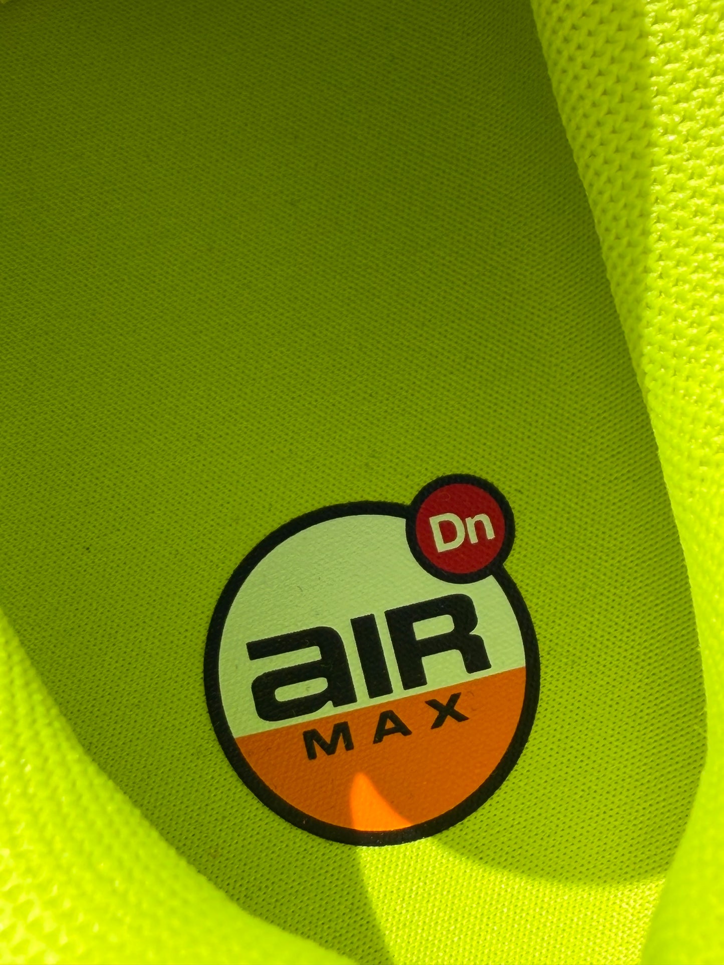 Nike Air Max DN SE Cyber Black Bright Crimson - Taille 39
