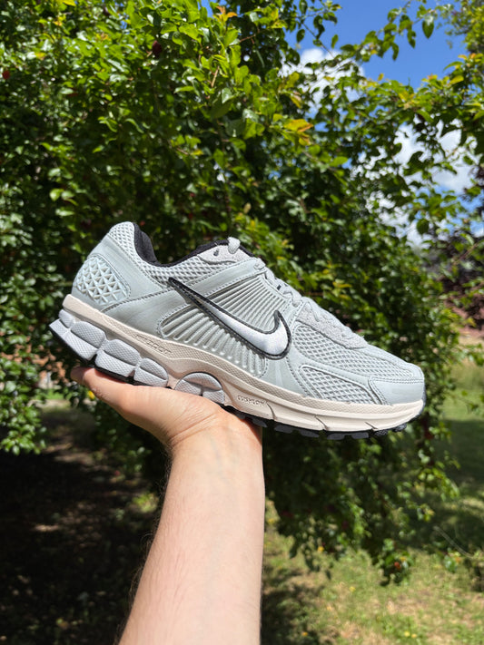 Nike Zoom Vomero 5 Pure Platinum - 42.5