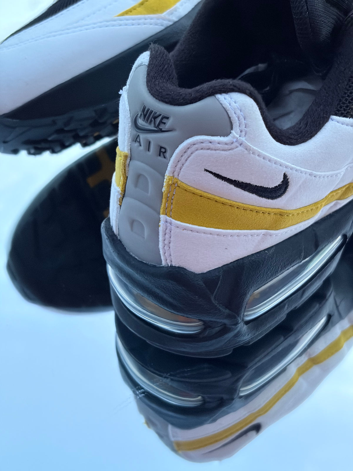 Nike Air Max 95 Big Bubble White Black Saffron Quartz - Taille 39