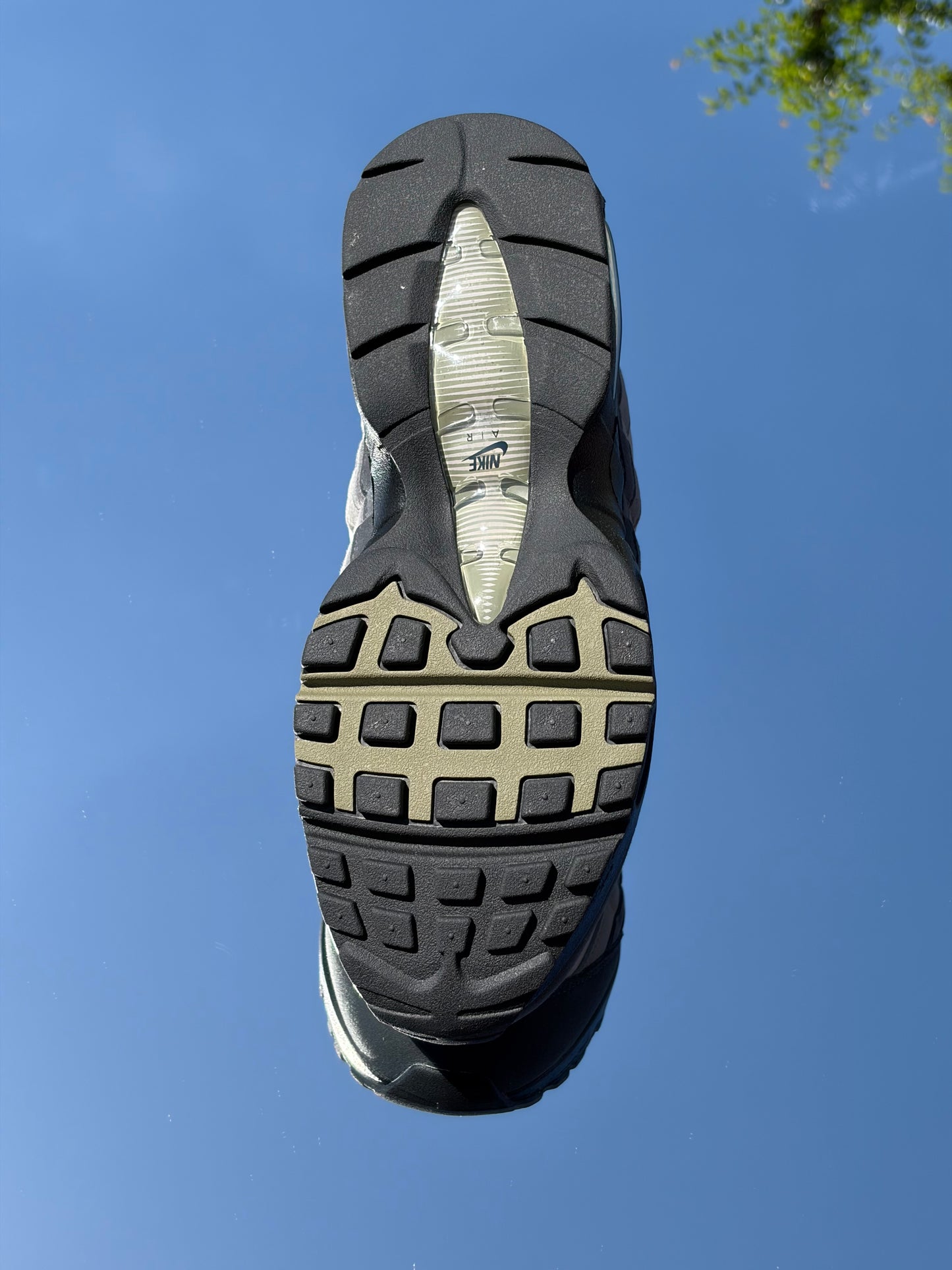 Nike Air Max 95 Medium Olive - Taille 42