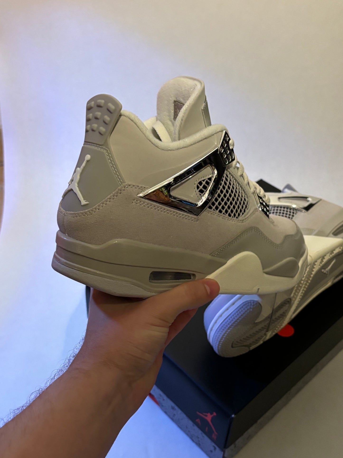 Jordan 4 Frozen Moments (Taille 40,5)